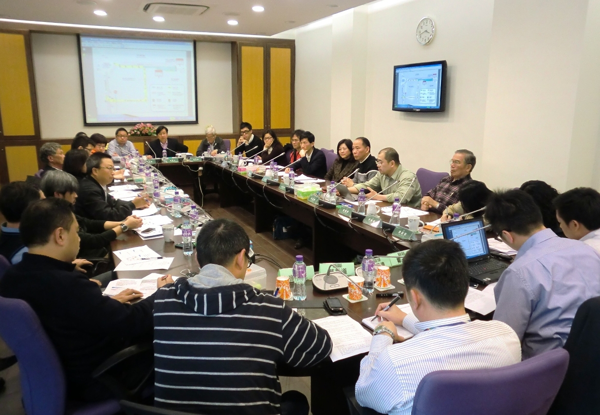 社諮會委員與運建辦及交通事務局代表交換意見