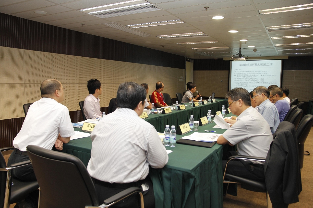 政策規劃及管理建設專責小組探討違泊偵測系統第二期工作計劃