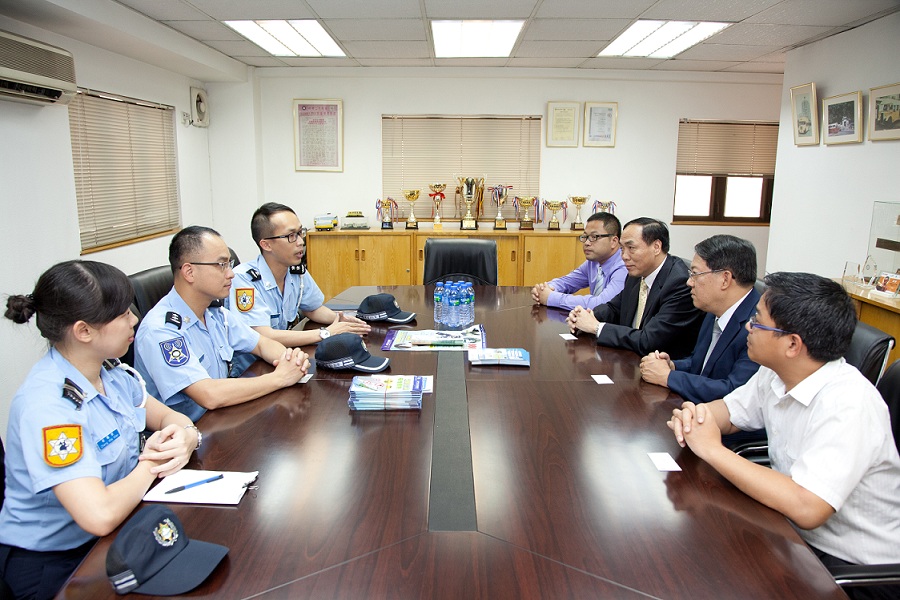 治安警察局前往新福利進行交通安全宣傳活動