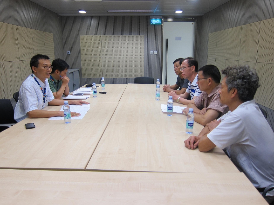 交通事務局與市販互助會就紅街市之停泊車問題交換意見