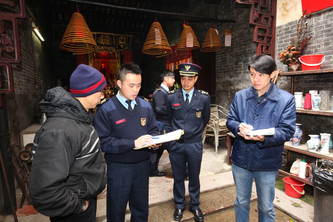 文化局與消防局聯合巡查多所廟宇