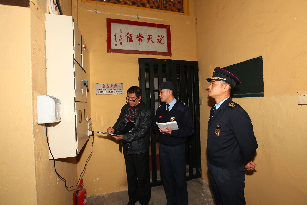廟宇管理者需注意電力安全，以免電線斷路釀成火災