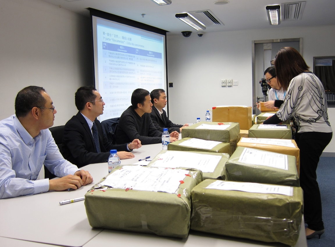18間公司競投「輕軌一期路氹城段建造工程」