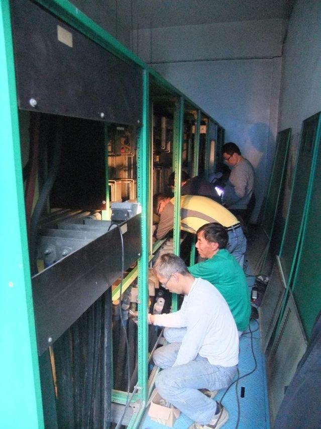 技術人員搶修澳門半島污水處理廠之電力系統