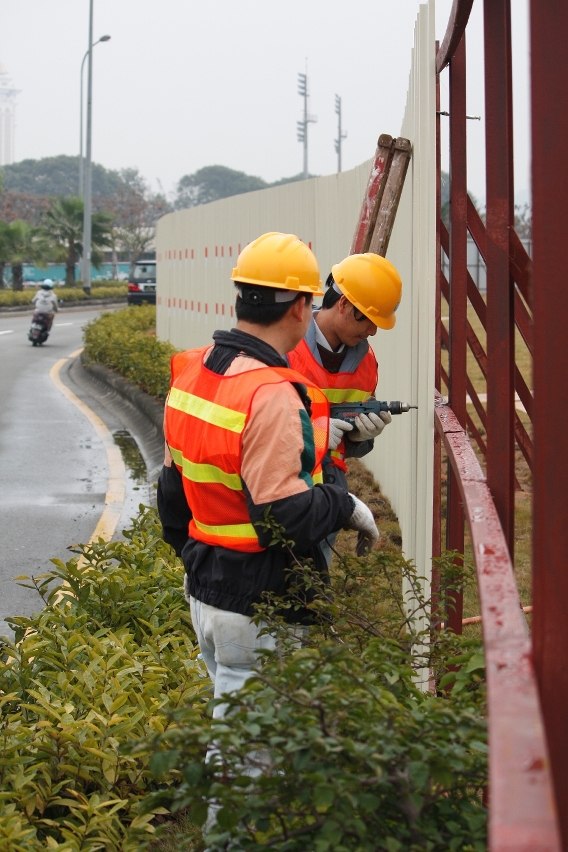 輕軌氹仔段建造工程全力推進