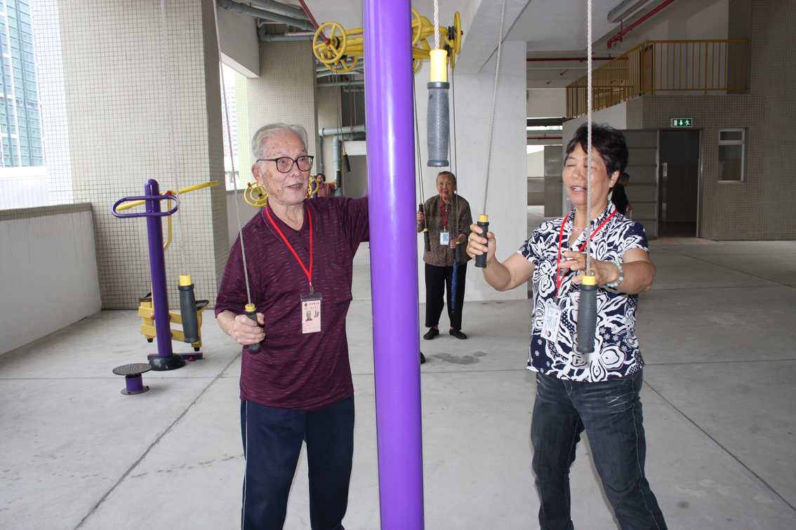 嘉翠麗大廈A座長者參觀快富樓-02