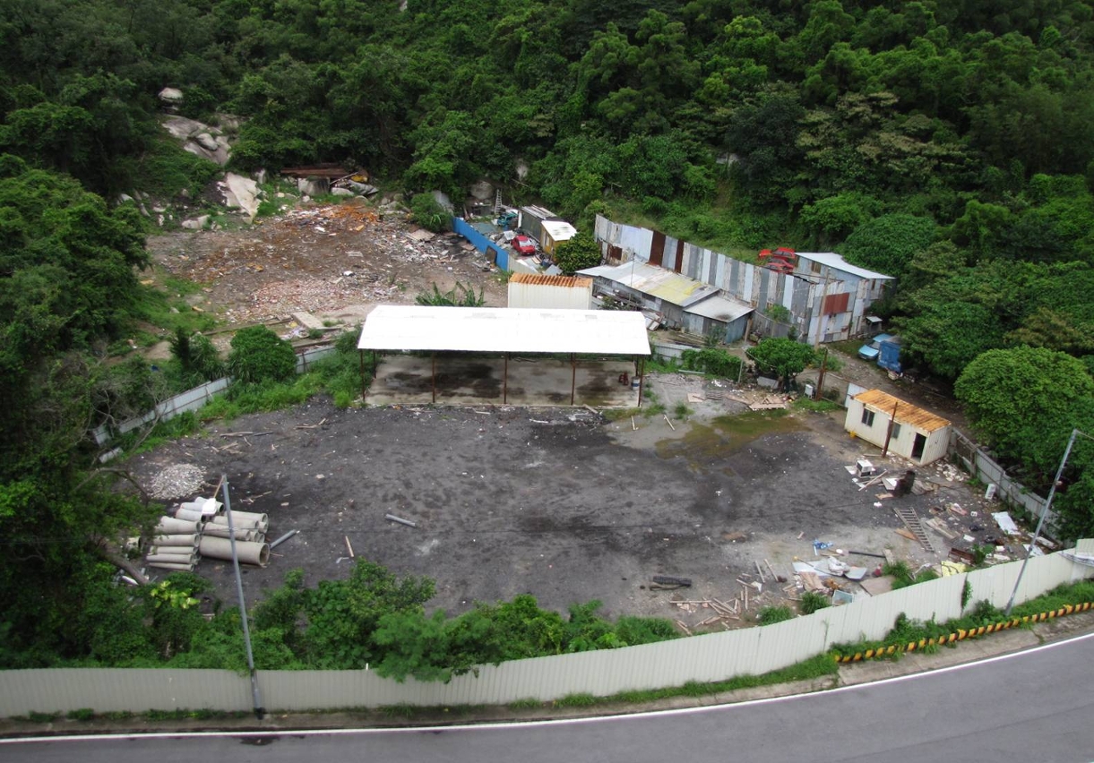 佔用人在政府刊登告示後已主動遷走地段內的大部份物件