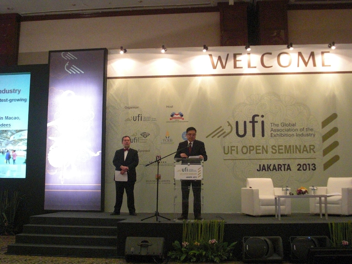 During the 2013 UFI Open Seminar in Asia, before an audience of over 250 people, comprised of leaders and representatives of the convention and exhibition industry, , Mr. Jackson Chang, President of IPIM, actively promoted the benefits of Macao as an ideal destination for conventions and exhibitions, the support provided by IPIM to Macao bidders for the organization of conventions and exhibitions and the “one-stop” service offered by the same entity.