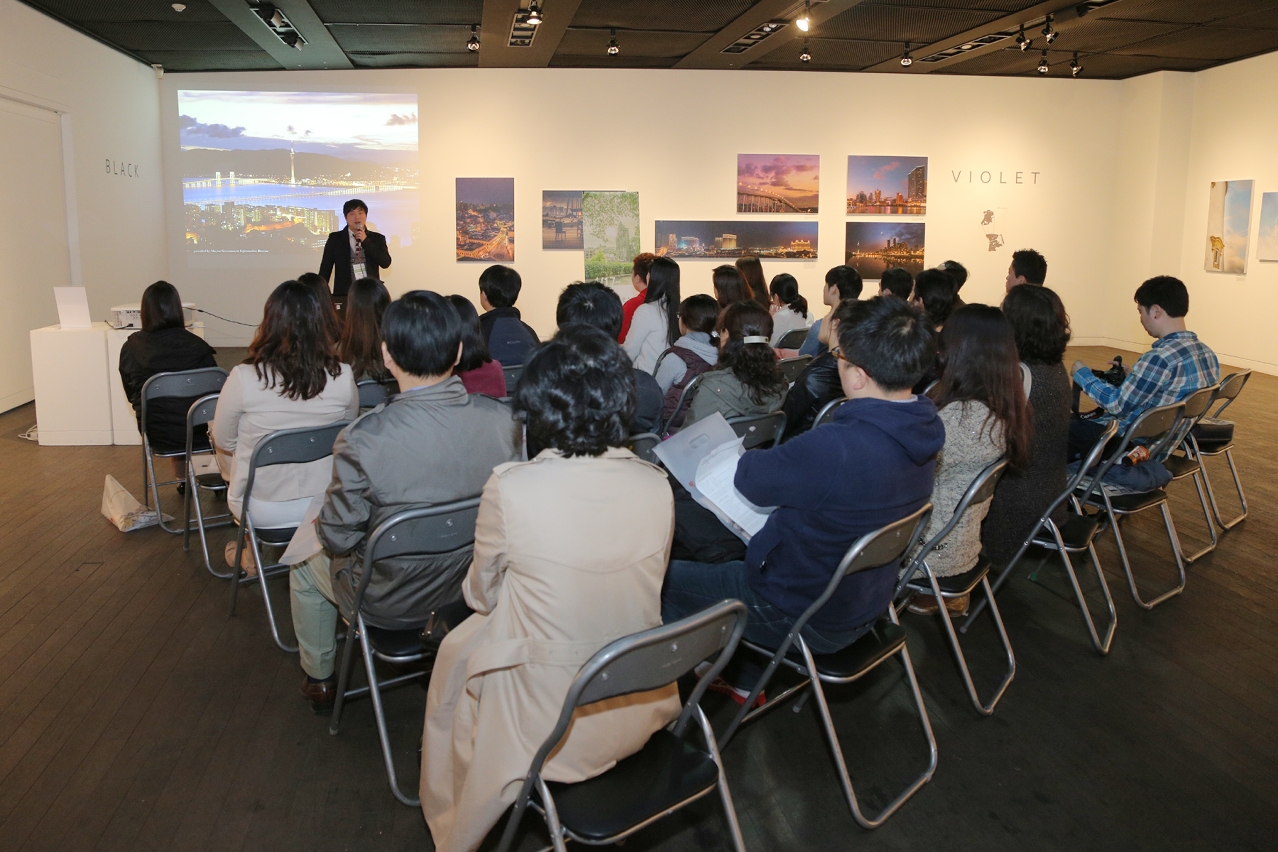Seminar attendees highly interested in Macau photography tour