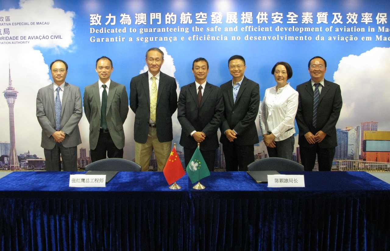 “The Cooperation Agreement on the airworthiness of aviation refueling operations between the Civil Aviation Administration of China and the Civil Aviation Authority of Macao SAR” was inked in Macao on 19 September 2014, of which the mainland expert will provide technical assistance to Macao on the respective work.