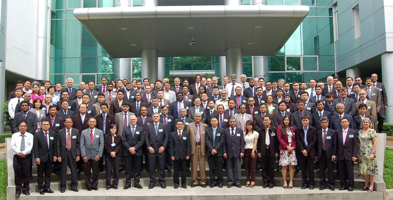 The Civil Aviation Authority of Macao SAR attended the “24th Meeting of the Asia Pacific Air Navigation Planning and Implementation Regional Group” held in Bangkok from 24 to 26 June 2013 to discuss with the International Civil Aviation Organization and the other aeronautical authorities of Asia Pacific on the enhancement of the planning of air navigation services in the Region.