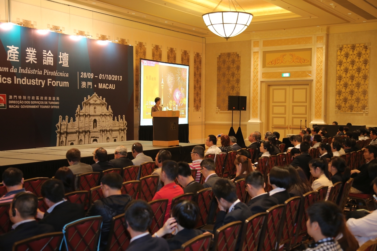 Marina Helena de Senna Fernandes delivers a speech during the Forum