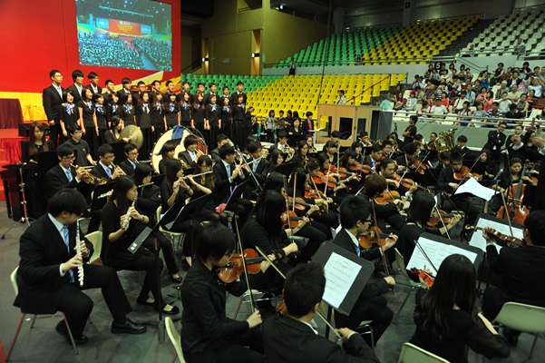 UM Choir, UM Symphonic Band and UM String Orchestra co-perform the UM Anthem