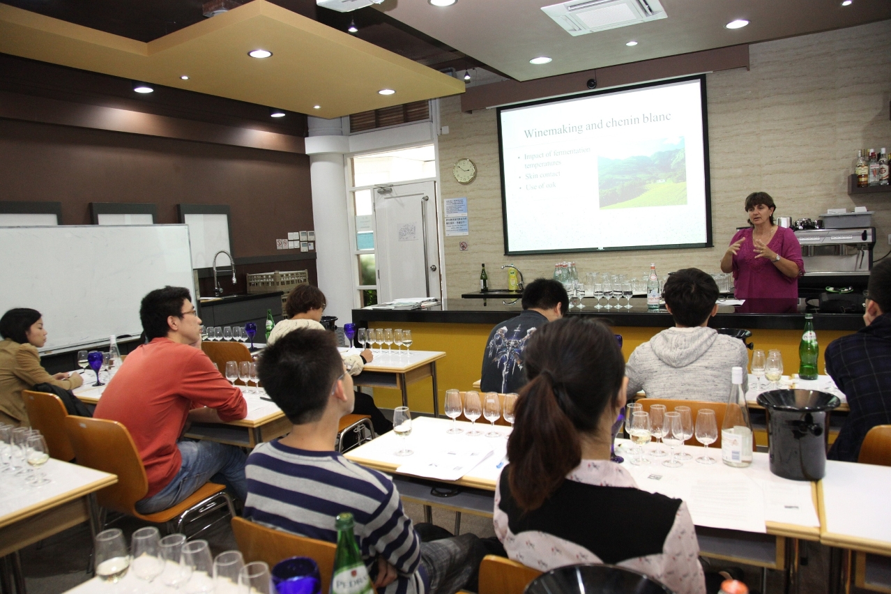 Master of Wine from South Africa Ms. Cathy van Zyl introduced diverse South African wines to audience