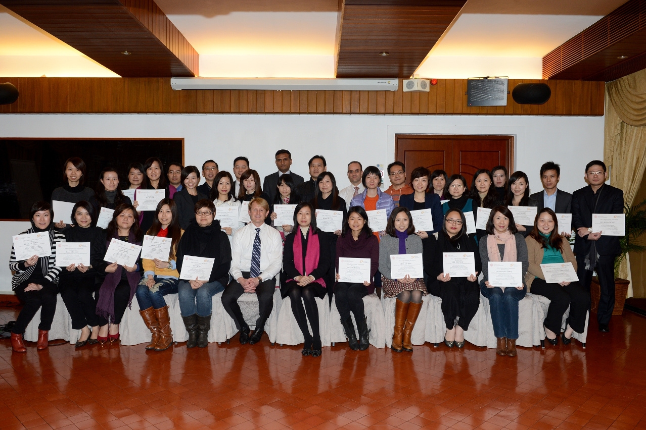 Group photo of IFT President,  Dr. Fanny Vong, Prof. J. Bruce Tracey and students