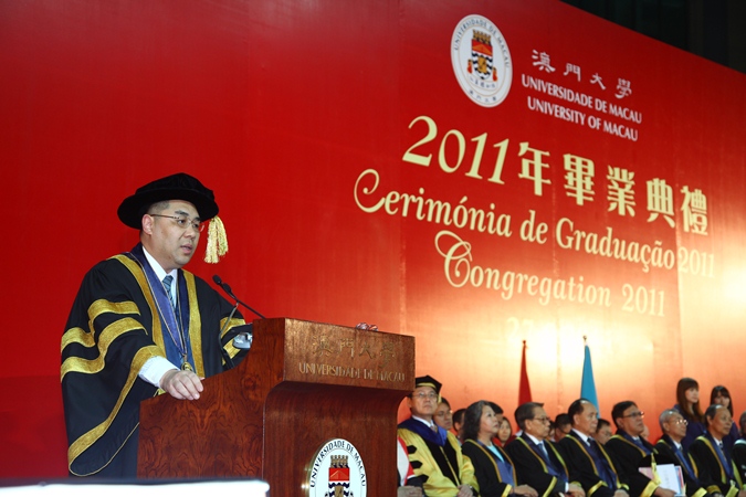 2.	Dr. Chui Sai On hopes UM can seize the new opportunities and work hard to realize the goal of becoming a world-class university.