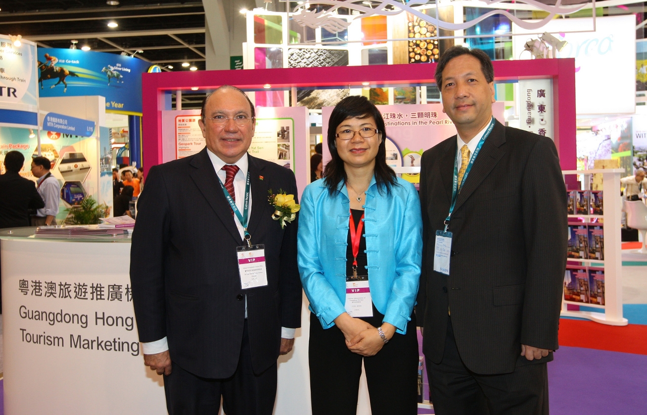 Director of MGTO João Manuel Costa Antunes, Deputy Director of Guangdong Provincial Tourism Administration Wang Zhi Hong, of General Manager, Business Development of Hong Kong Tourism Board at ITE HK