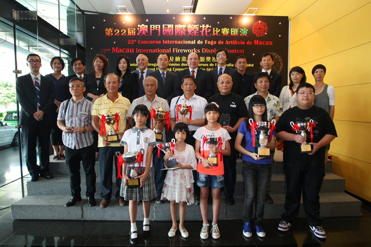 Guests with winners of last year’s photo and drawing competition