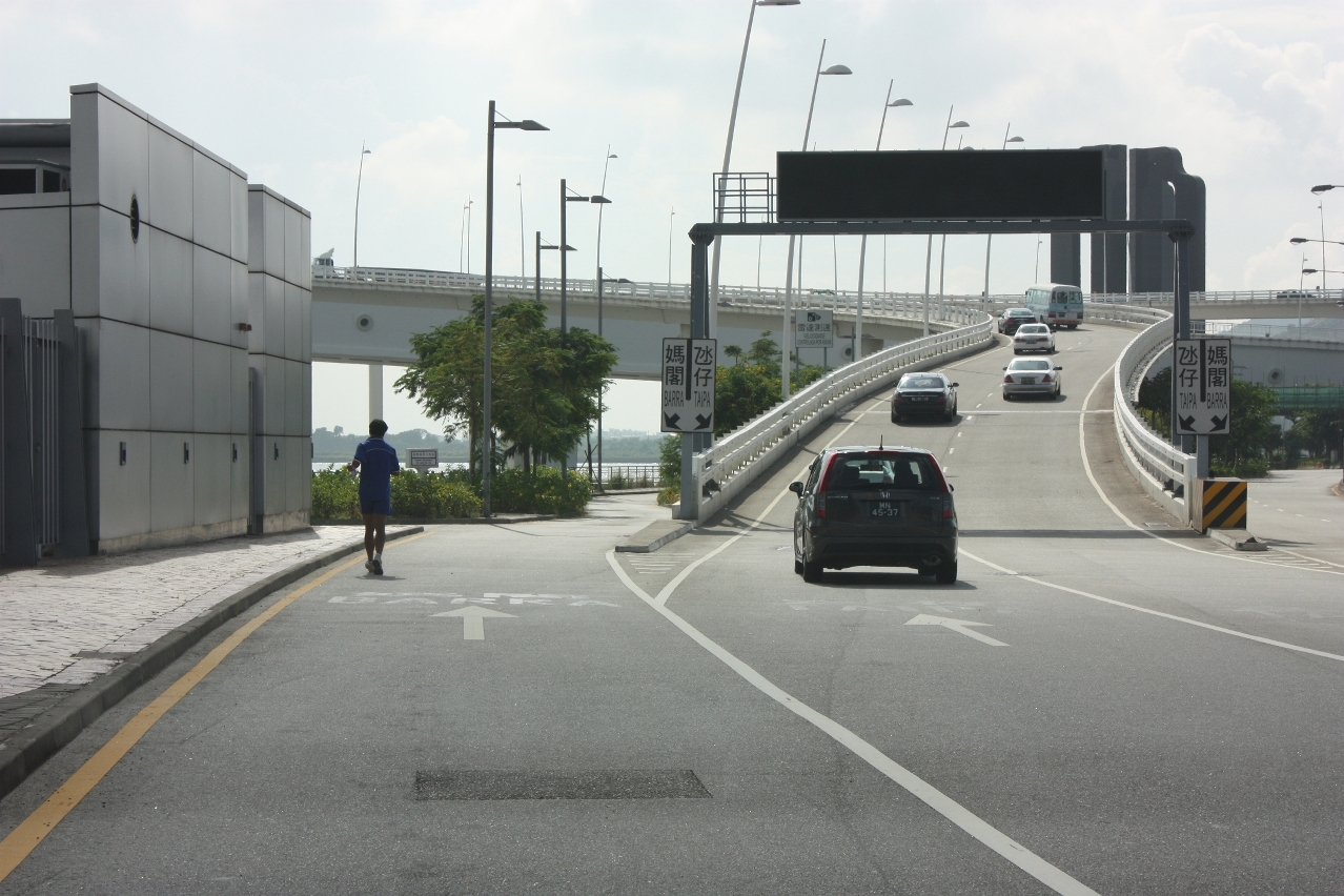 西灣湖景大馬路內路(左邊道路)周一起封閉5日