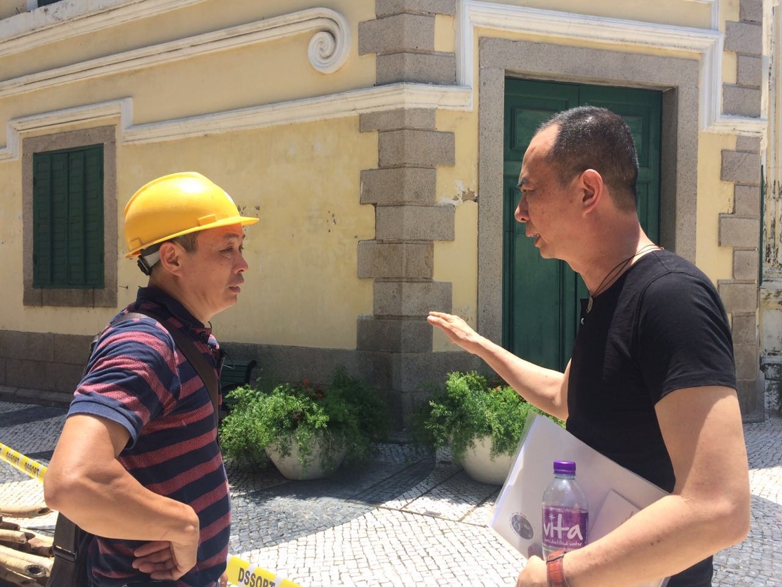 O presidente do IC Ung Vai Meng foi ao local esta manhã para supervisionar os trabalhos da limpeza.