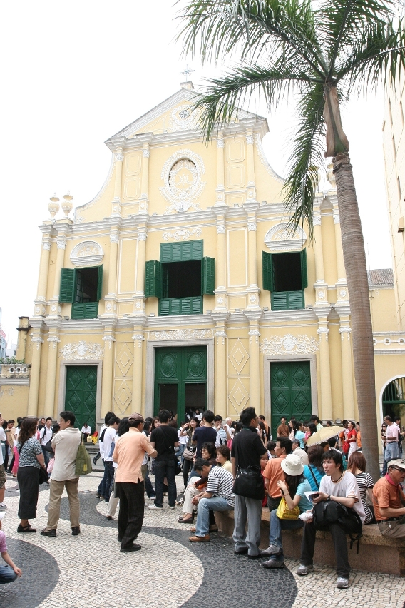 黃金周大批內地旅客來澳