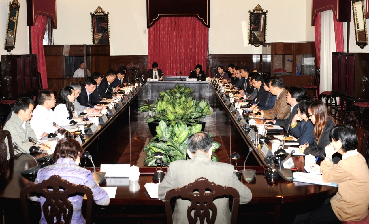 Balanço da visita entre os elementos da Delegação de especialistas do interior da China e do IACM