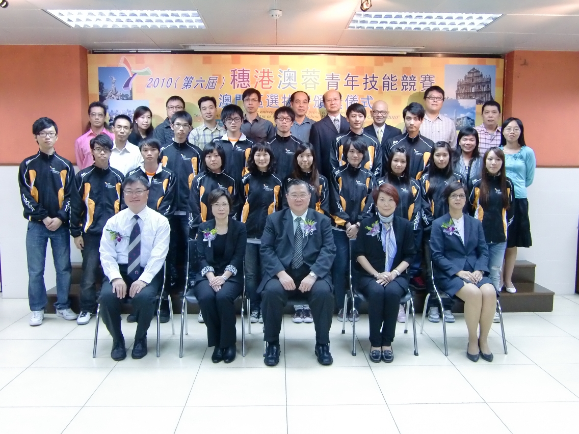 Convidados, especialistas, formadores e candidatos que representam Macau