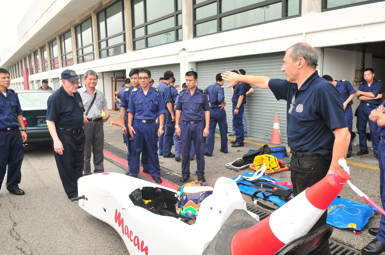 Médicos-delegados da FIA dão formação à equipa de intervenção rápida do Grande Prémio de Macau photo 2