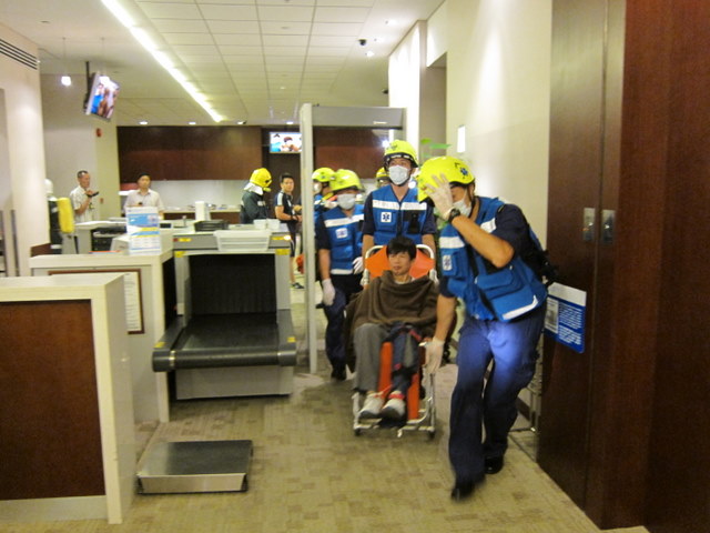 The rescued passengers were sent to hospital for medical examination.