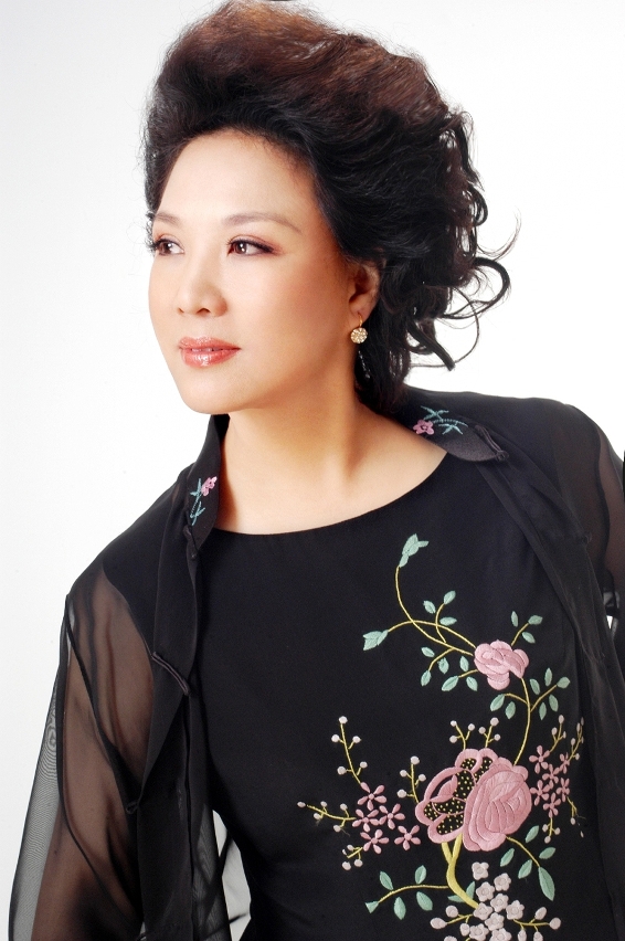 A cantora Wang Xiufen