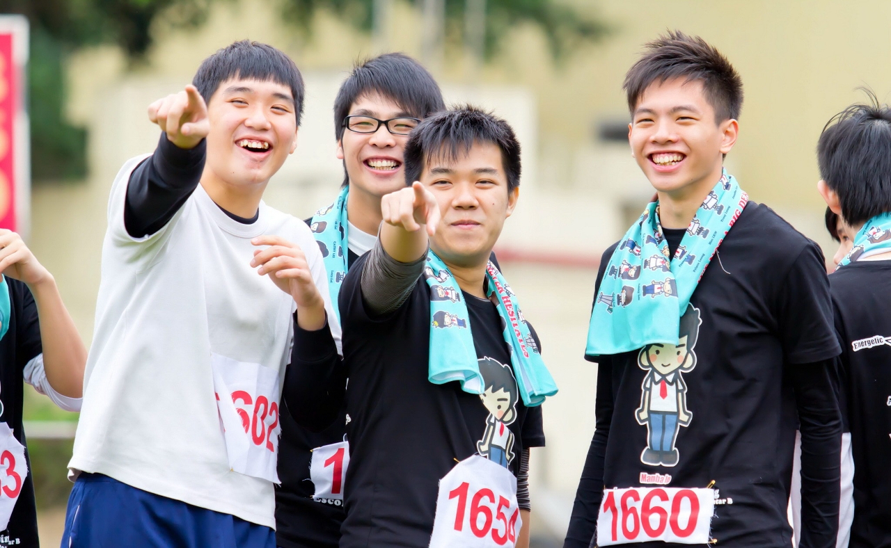 Categoria “estudante” 2°Classificado：Lei Kei Fong：“Para a frente”