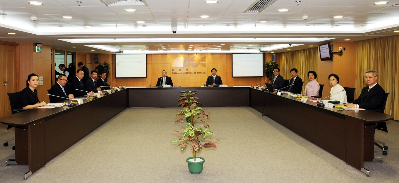 3ª reunião plenária da CDCE, em 01/12/2011