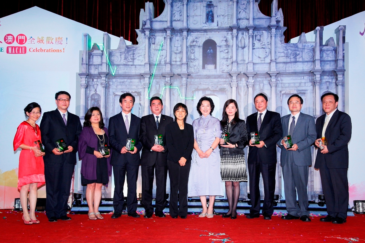 Awards were conferred to travel trades to acknowledge their contributions in promoting Macau’s tourism in Taiwan
