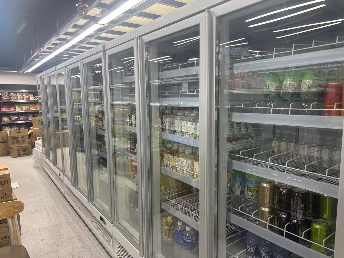 O funcionamento experimental do espaço comercial da Zona A pode facilitar a aquisição de bens de uso diário